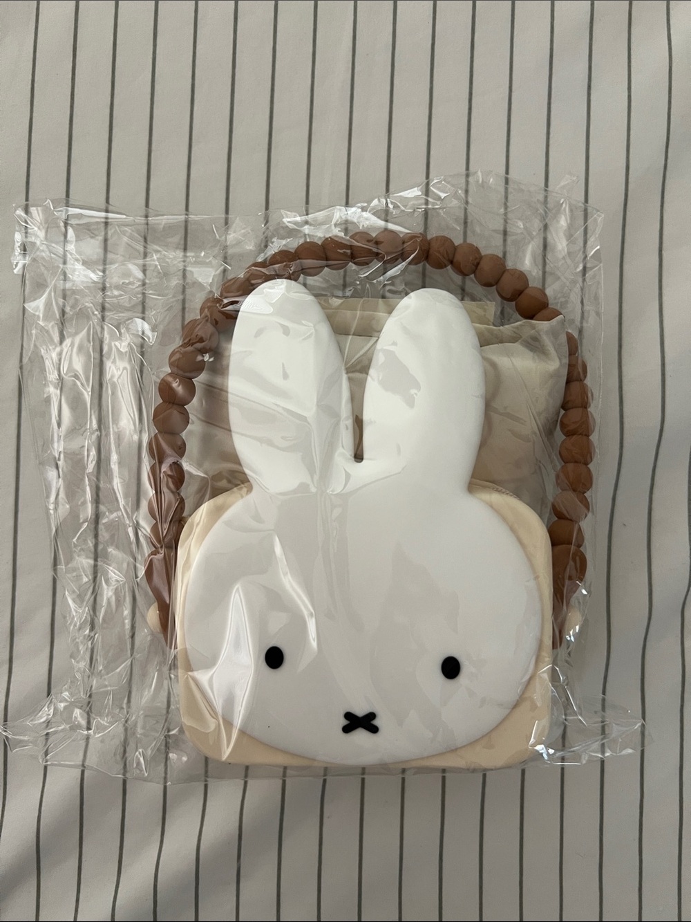 Miffy x Singapore Airlines Foldable Tote Bag in Cream (limited edition) - Picture 6 of 7